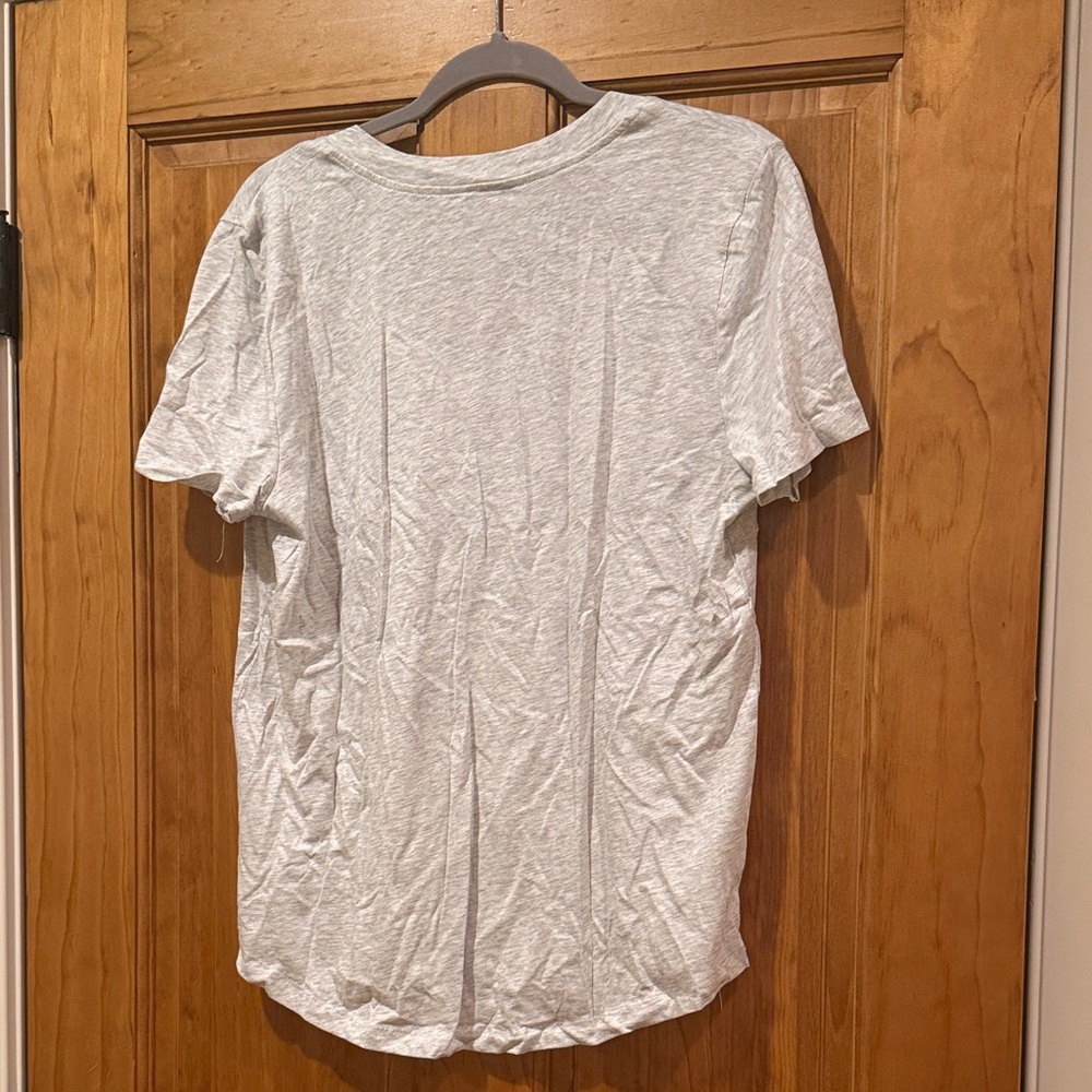 LOFT Women's Light Gray Short Sleeve V-Neck Tee - Picture 3 of 3